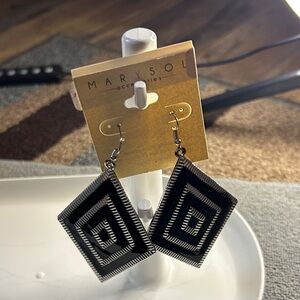 NWT Black and Silver Geometric Earrings